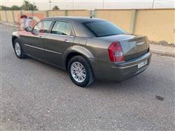 کرایسلەر 300